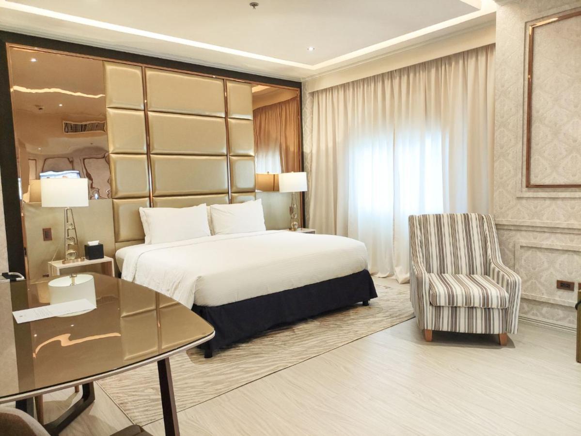 The Monarch Hotel Calasiao Экстерьер фото