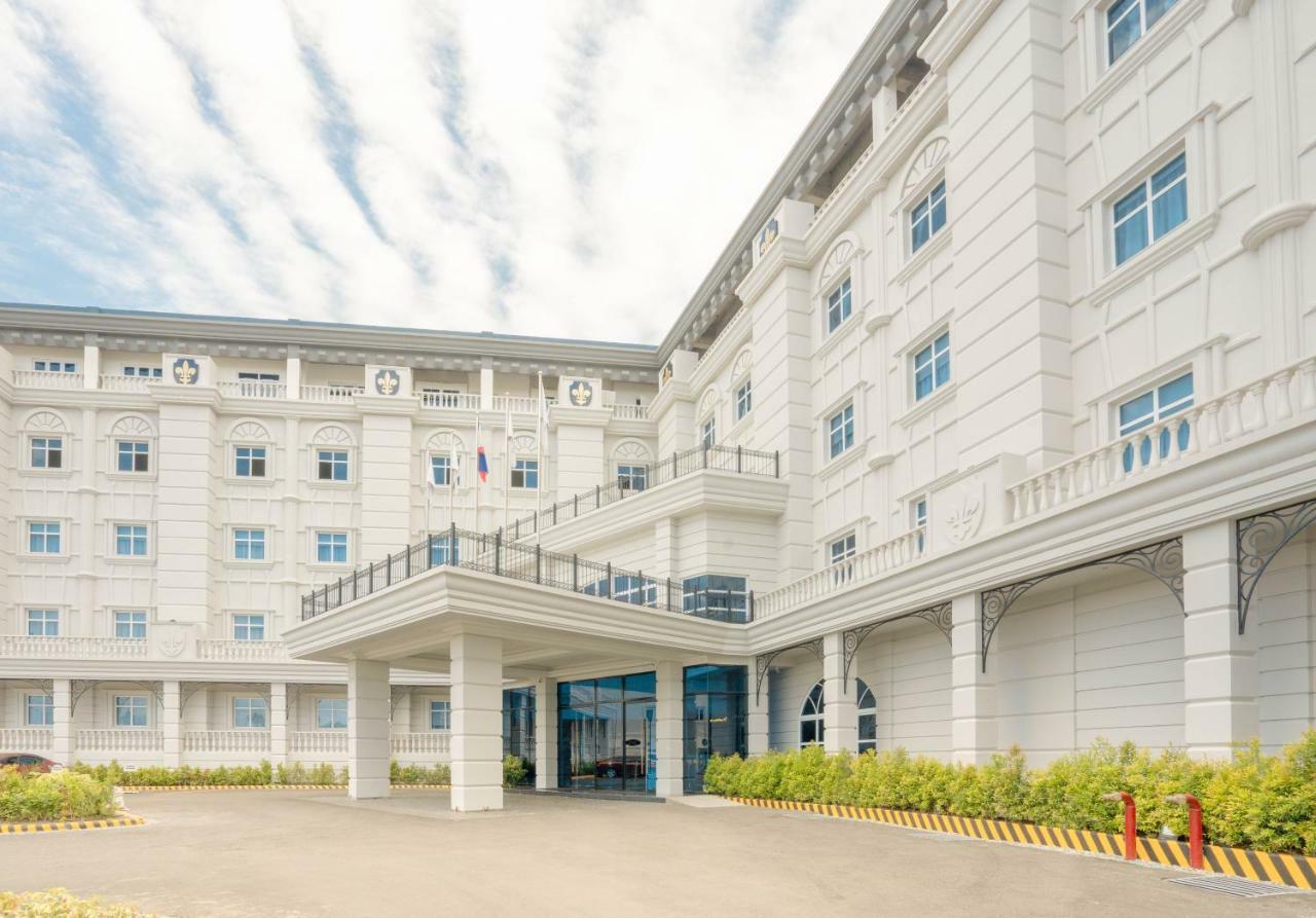 The Monarch Hotel Calasiao Экстерьер фото